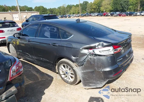 2019 Ford Fusion Hybrid Se z USA, uszkodzony, nr VIN 3FA6P0LU0KR124587